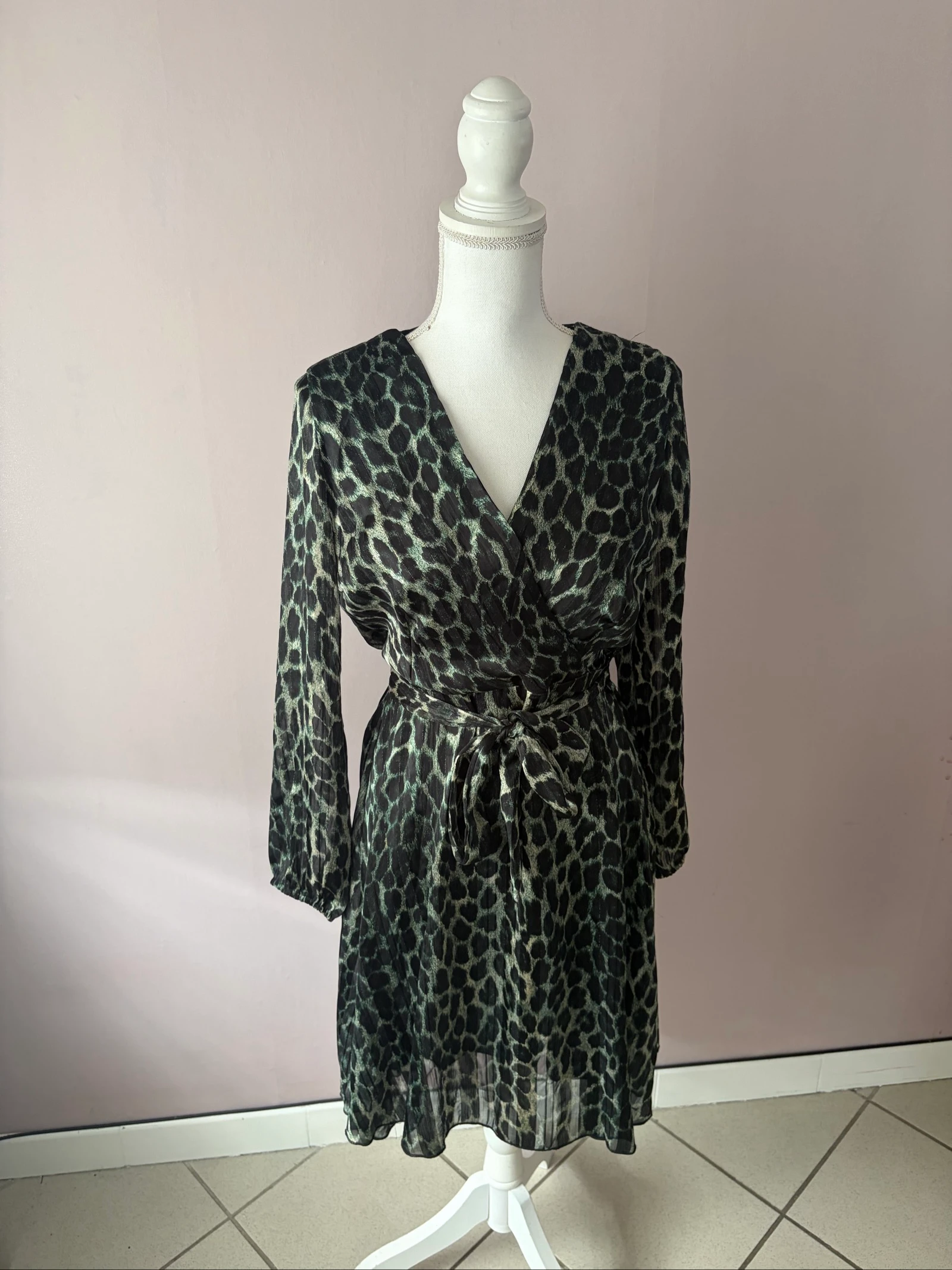 Robe Portefeuille Léopard Vert & Noir - Lilie Rose - Taille S/M - Très Bon État